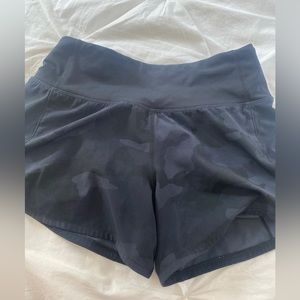 Black camo lululemon speed up